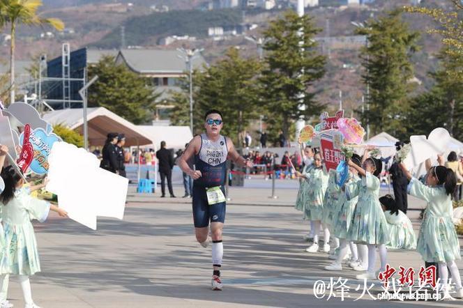 五国786名体育爱好者在云南巧家开展竞速赛 五国786名体育爱好者在云南巧家开展竞速赛