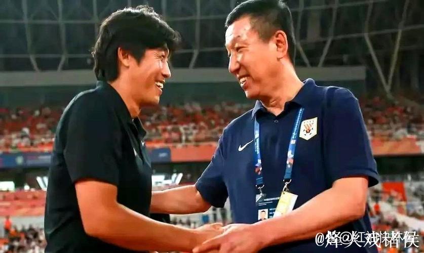 中超半程小结:双雄争霸到四强比拼 更新换代来临 中超半程小结:双雄争霸到四强比拼 更新换代来临